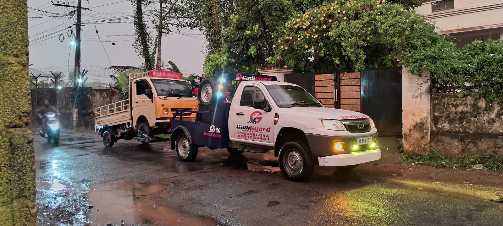 Recovery Van in Maradu towing a tata ace - Towing Service in Maradu